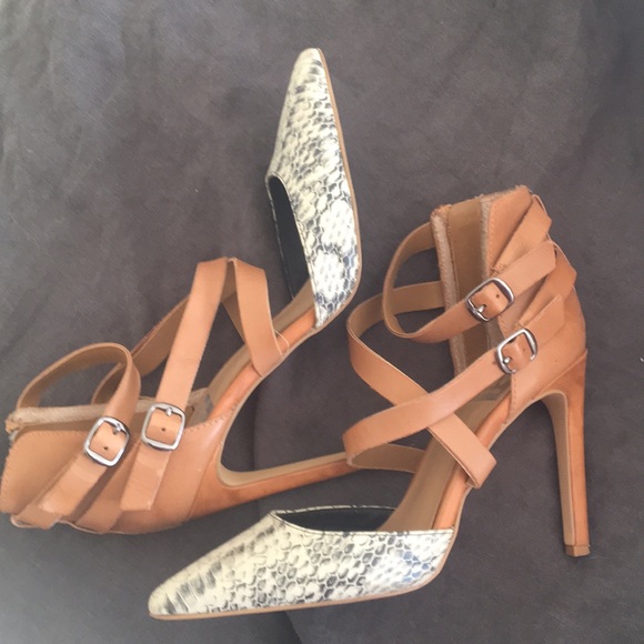 Dolce Vita Shoes - LAST CHANCE! Dolce Vita heels 👠